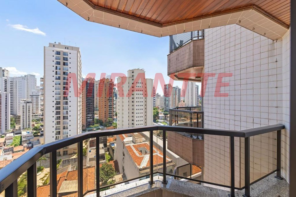 Apartamento de 210m² com 4 quartos em Santana