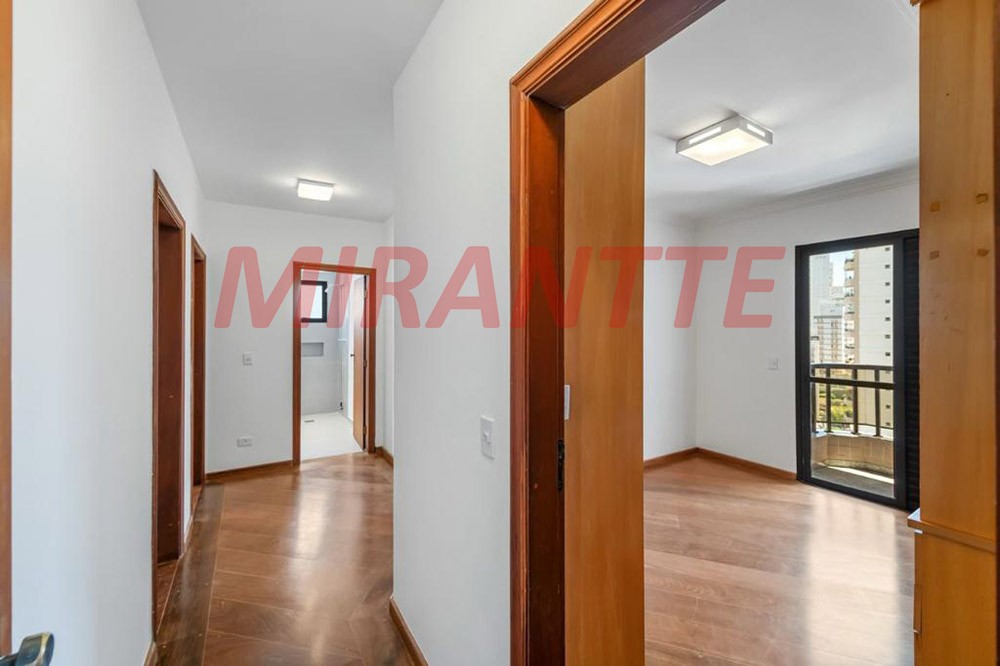 Apartamento de 210m² com 4 quartos em Santana