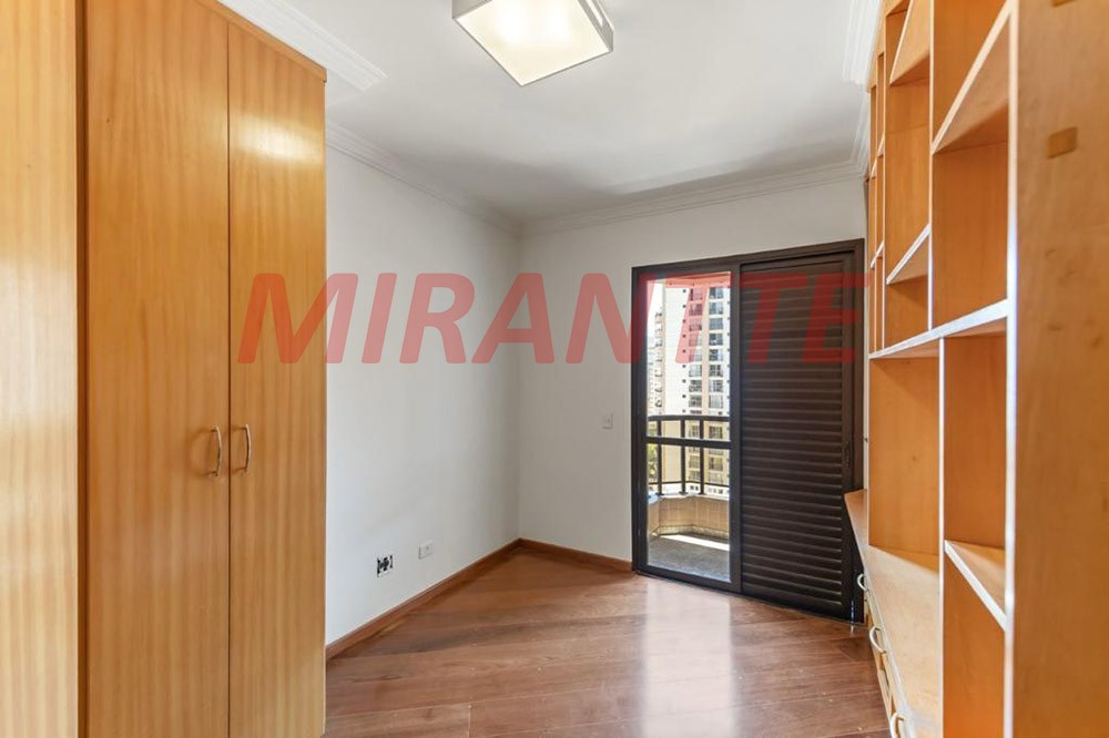 Apartamento de 210m² com 4 quartos em Santana