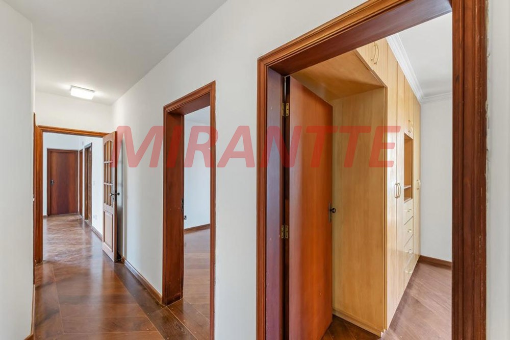 Apartamento de 210m² com 4 quartos em Santana