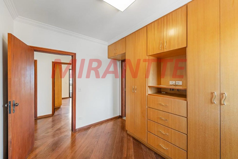 Apartamento de 210m² com 4 quartos em Santana