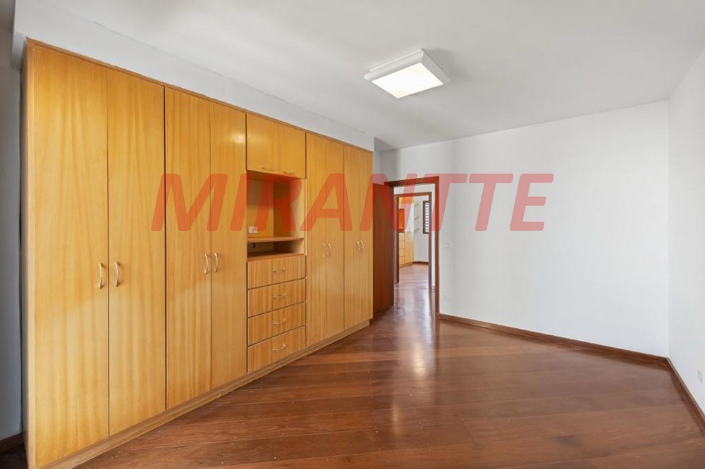 Apartamento de 210m² com 4 quartos em Santana