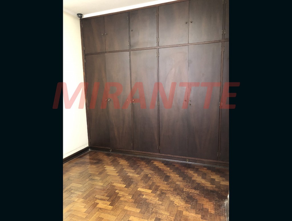 Comercial de 228m² em Água Fria