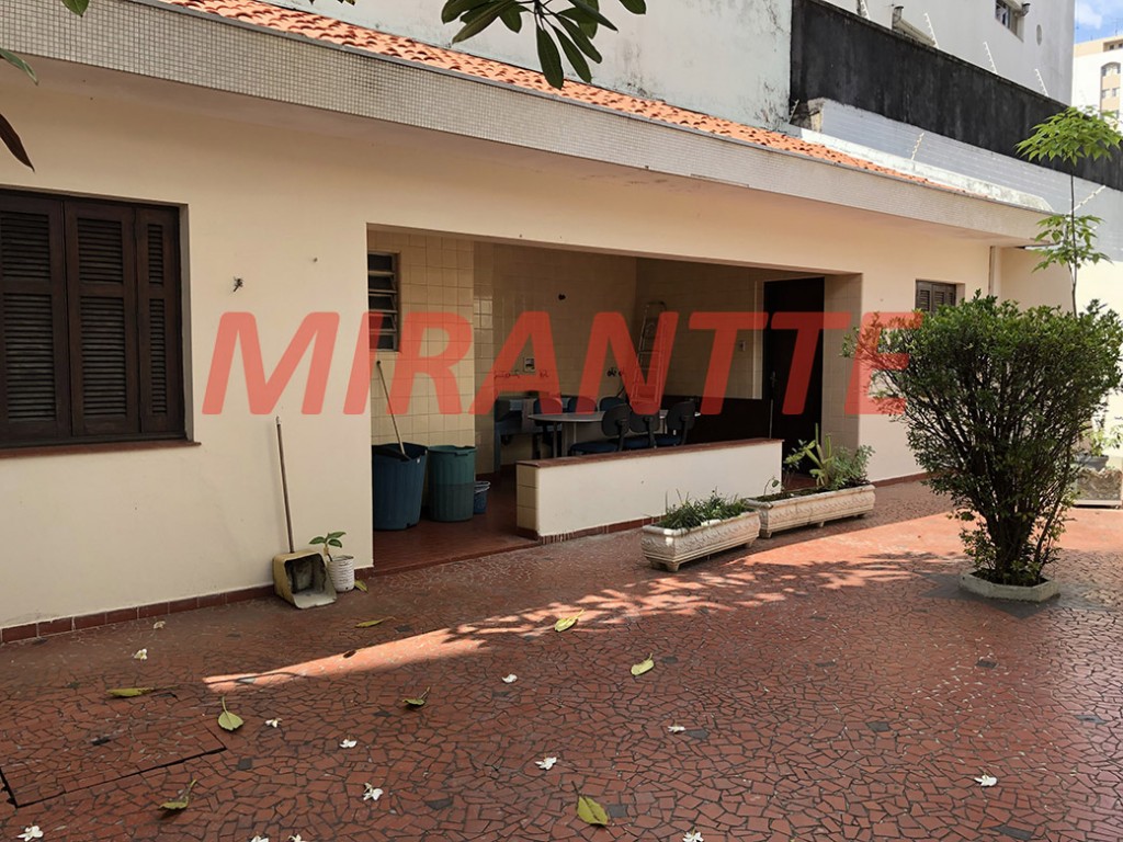 Comercial de 228m² em Água Fria