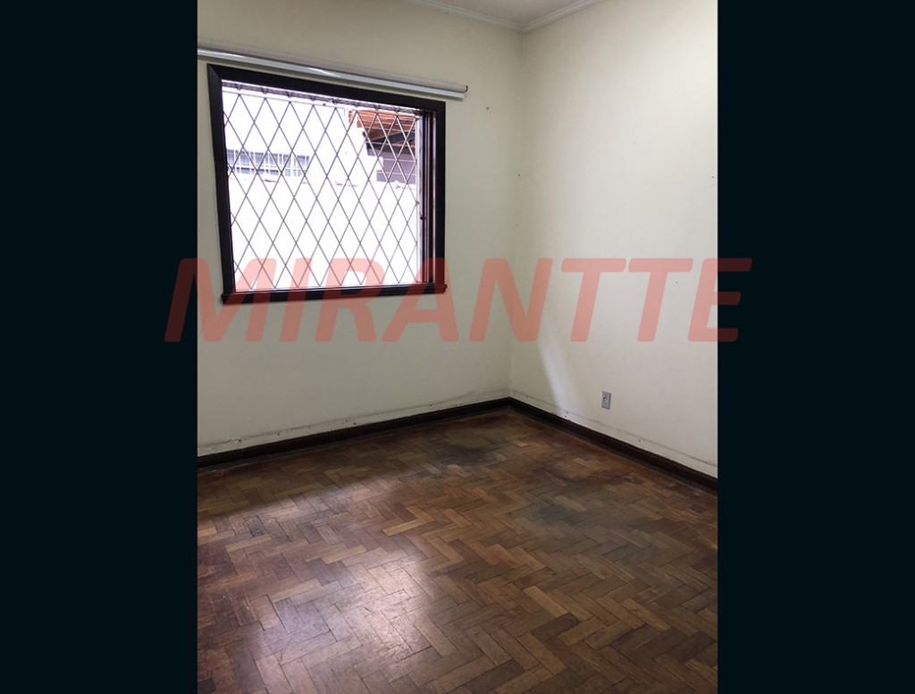 Comercial de 228m² em Água Fria