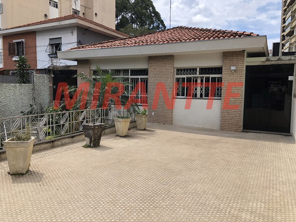 Comercial de 228m² em Água Fria