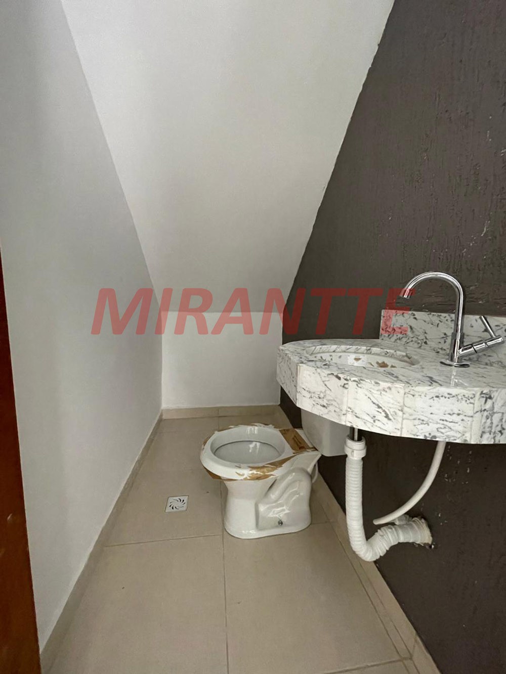 Sobrado de 123m² com 3 quartos em Real Park