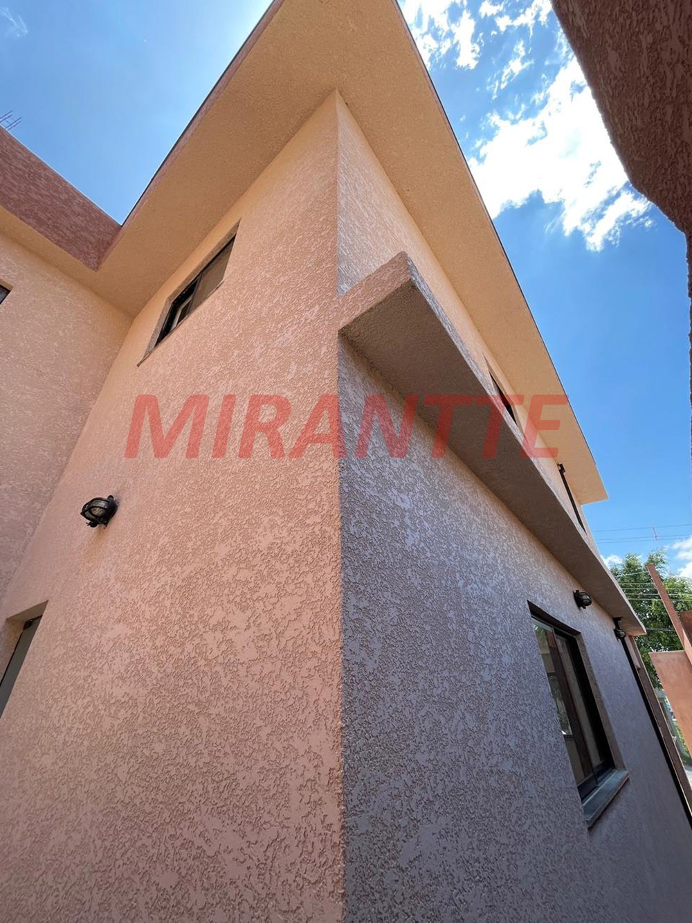 Sobrado de 123m² com 3 quartos em Real Park