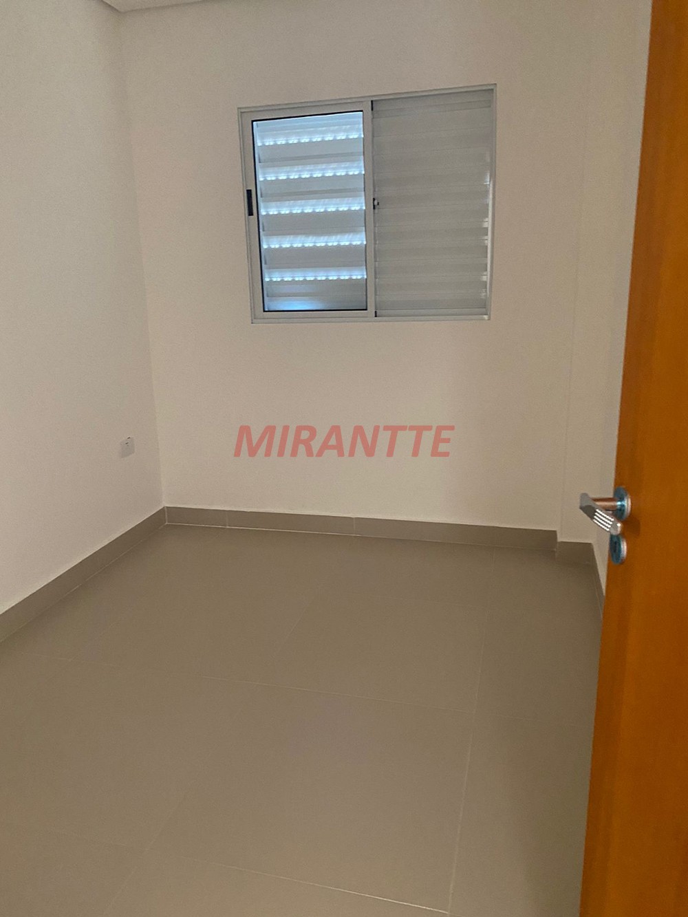 Cond. fechado de 27m² com 1 quartos em Tucuruvi