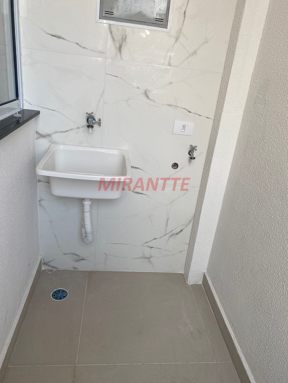 Cond. fechado de 27m² com 1 quartos em Tucuruvi