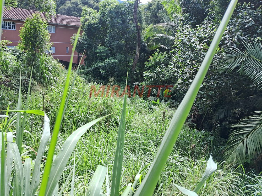 Terreno de 840m² em Serra Da Cantareira