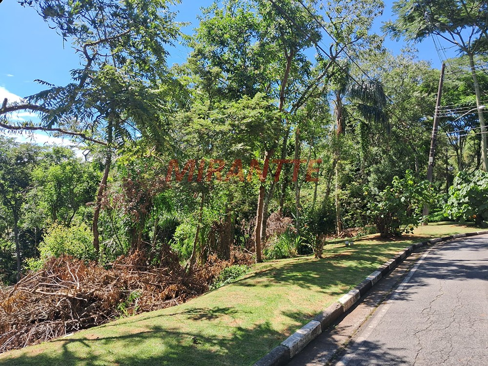 Terreno de 1100m² em Serra Da Cantareira