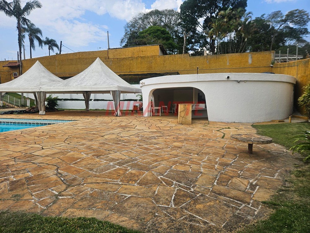 Sobrado de 224m² com 2 quartos em Serra Da Cantareira