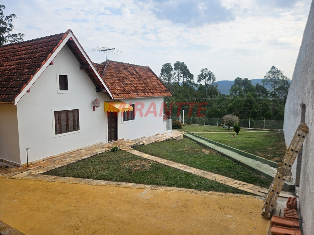 Sobrado de 224m² com 2 quartos em Serra Da Cantareira
