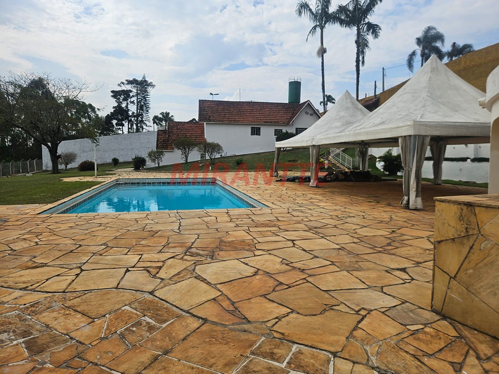 Sobrado de 224m² com 2 quartos em Serra Da Cantareira