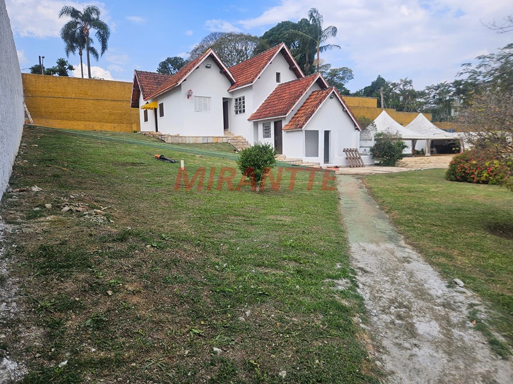 Sobrado de 224m² com 2 quartos em Serra Da Cantareira