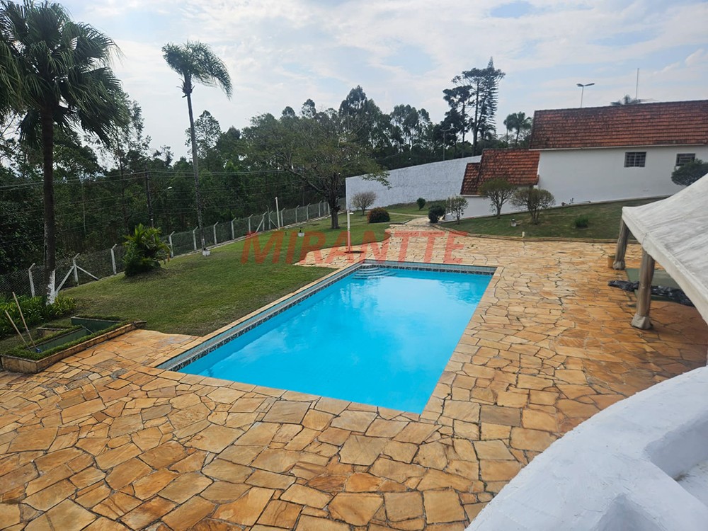 Sobrado de 224m² com 2 quartos em Serra Da Cantareira