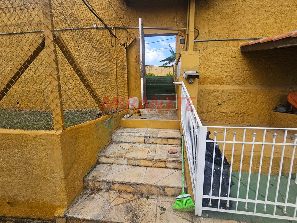 Sobrado de 224m² com 2 quartos em Serra Da Cantareira