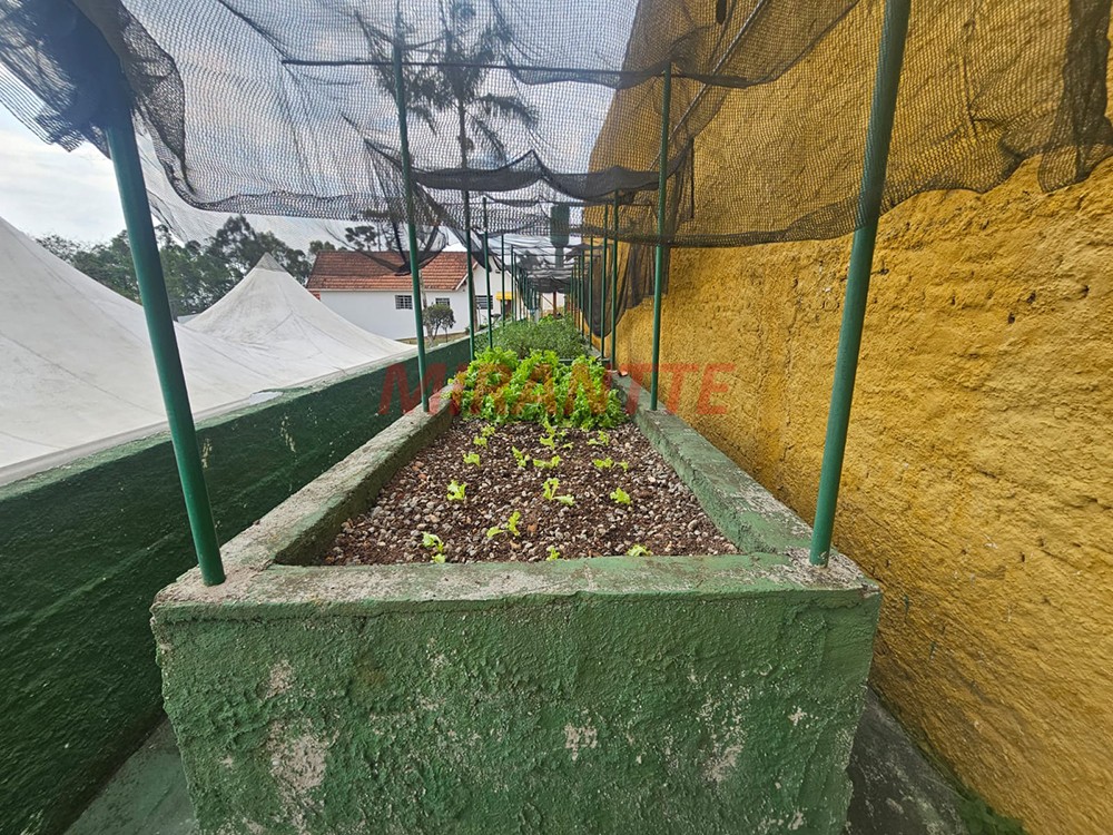 Sobrado de 224m² com 2 quartos em Serra Da Cantareira