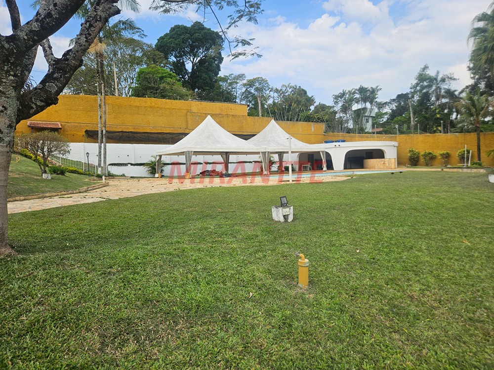 Sobrado de 224m² com 2 quartos em Serra Da Cantareira