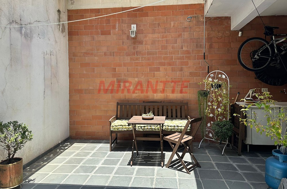 Sobrado de 88m² com 2 quartos em Santana