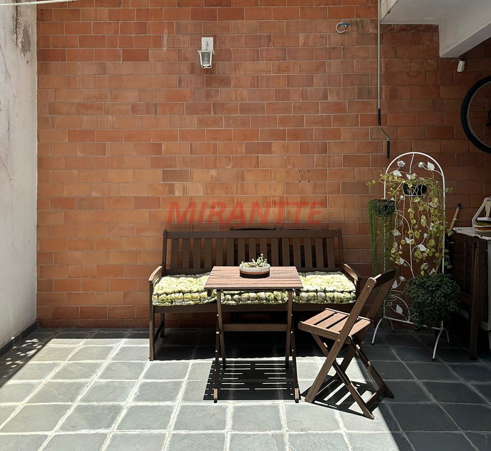 Sobrado de 88m² com 2 quartos em Santana