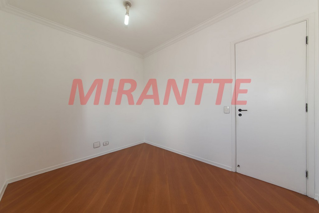 Apartamento de 76m² com 3 quartos em Vila Gumercindo