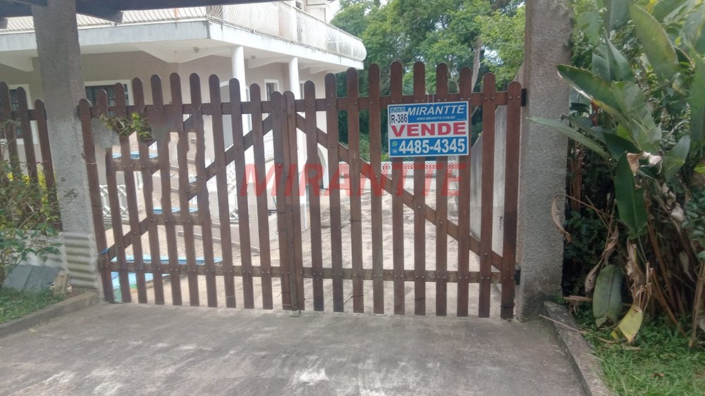 Sobrado de 400m² com 4 quartos em Serra Da Cantareira