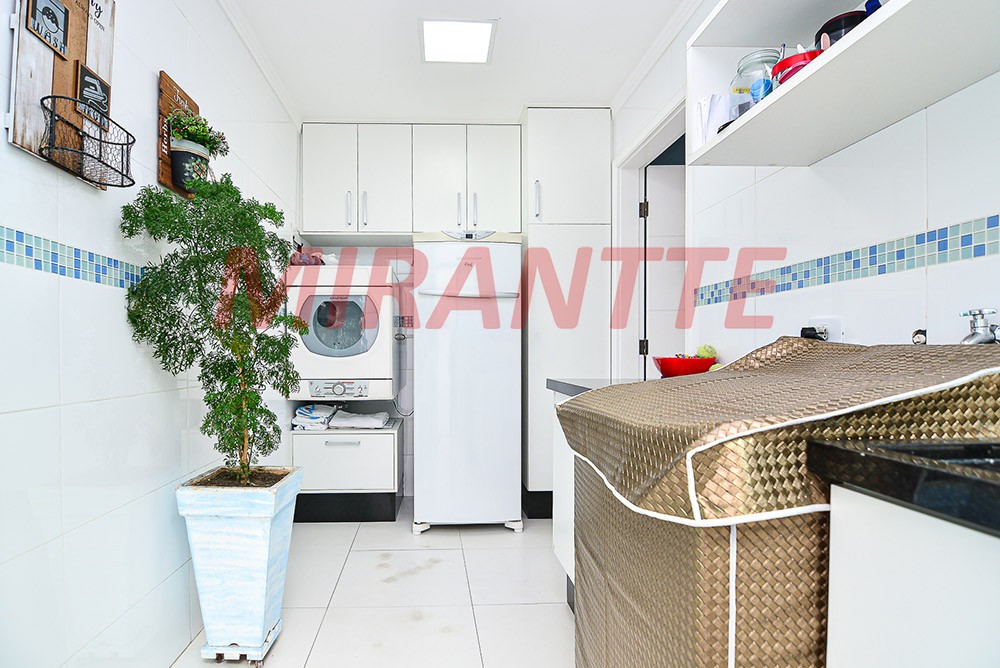 Sobrado de 350m² com 4 quartos em Palmas Do Tremembé