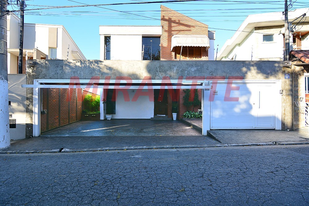 Sobrado de 350m² com 4 quartos em Palmas Do Tremembé