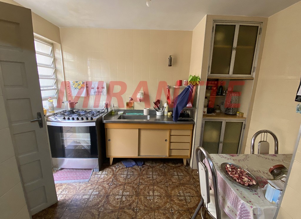 Sobrado de 165m² com 4 quartos em Vila Aurora