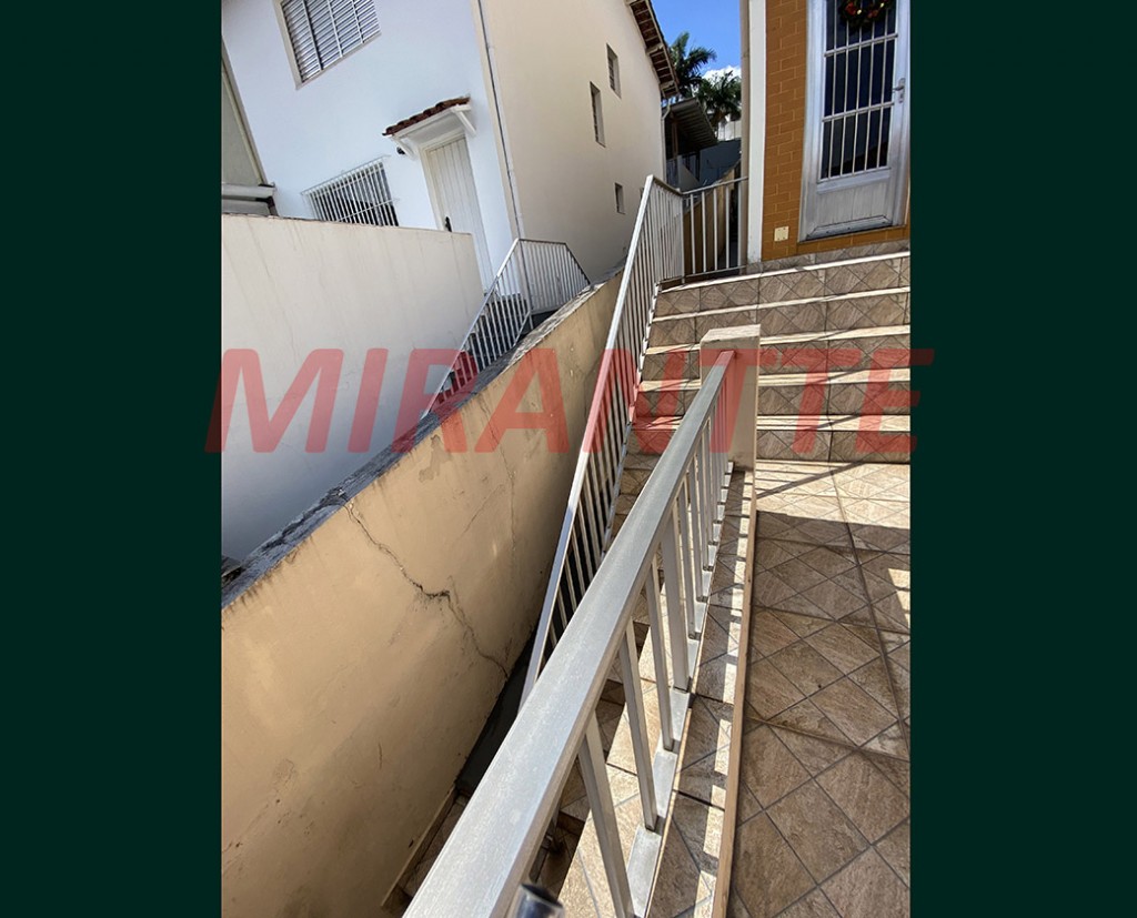 Sobrado de 165m² com 4 quartos em Vila Aurora