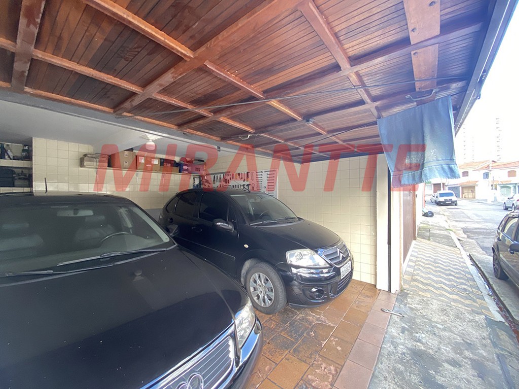 Sobrado de 165m² com 4 quartos em Vila Aurora