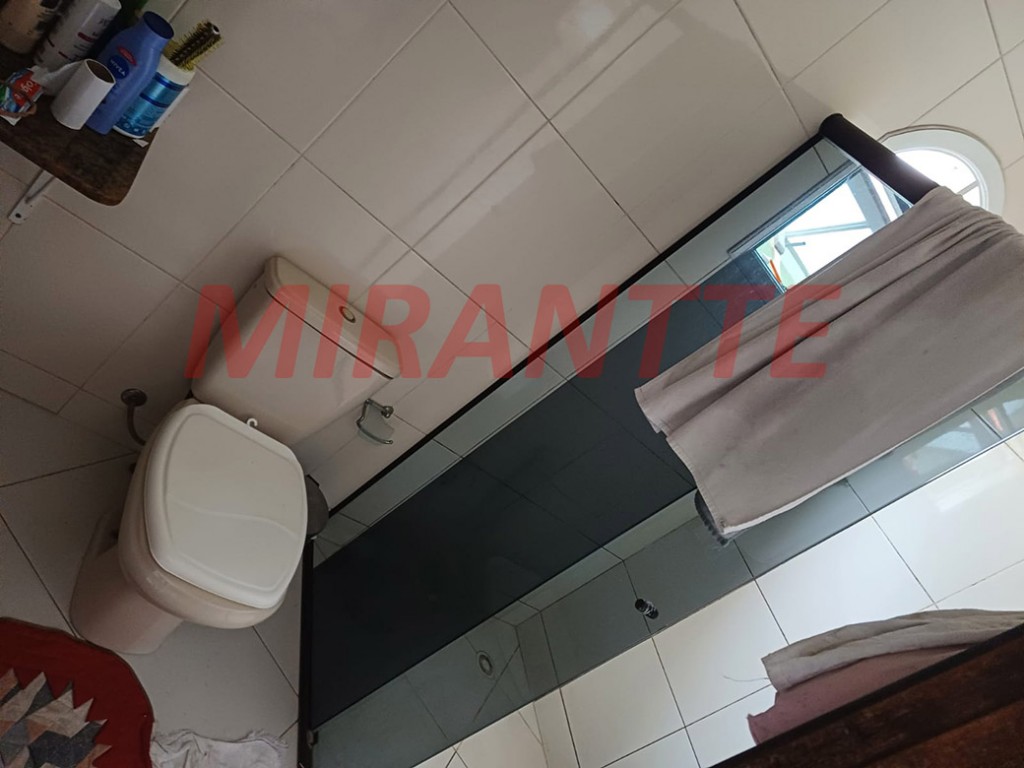 Cond. fechado de 220m² com 3 quartos em Vila Santos