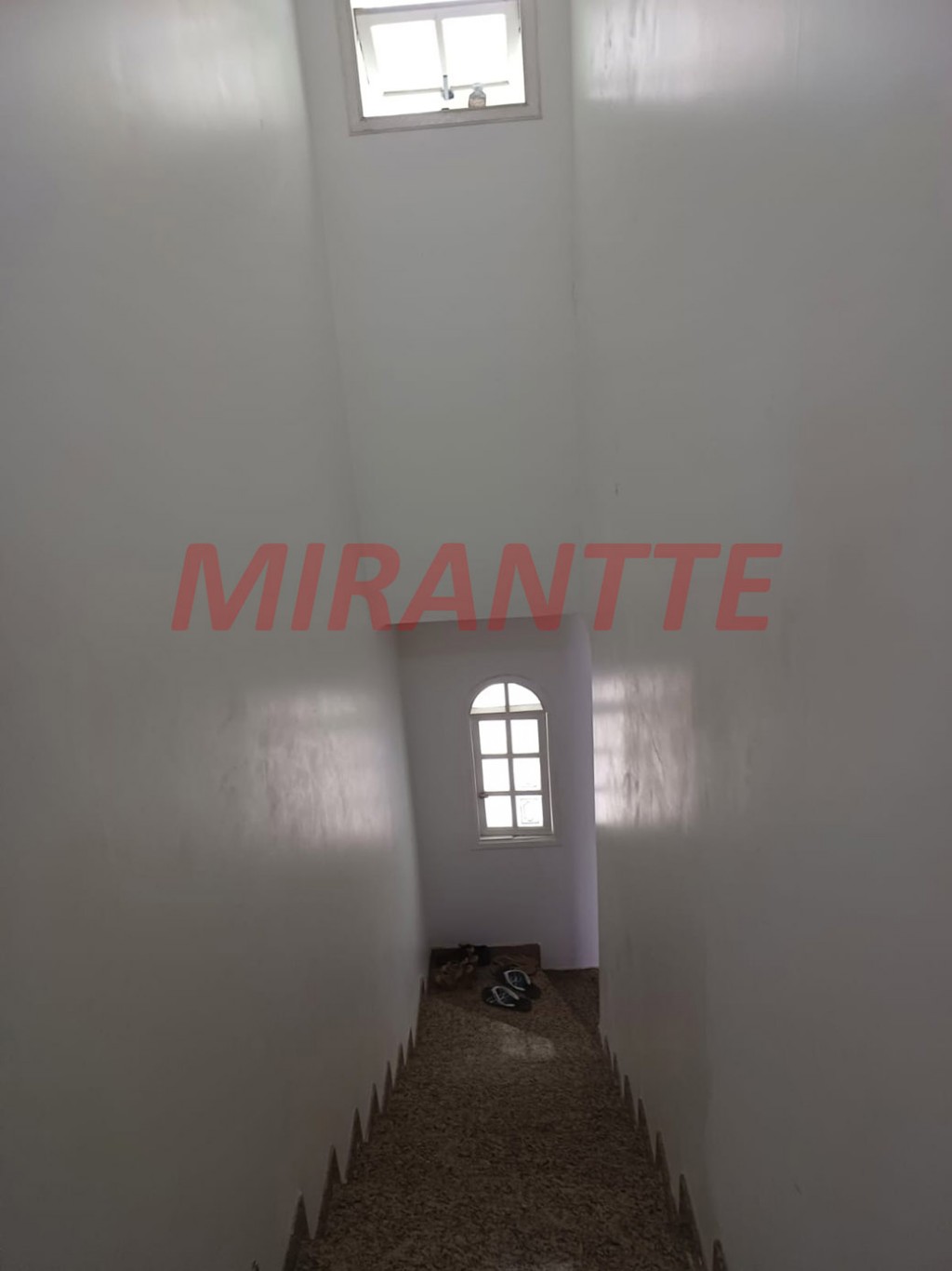 Cond. fechado de 220m² com 3 quartos em Vila Santos