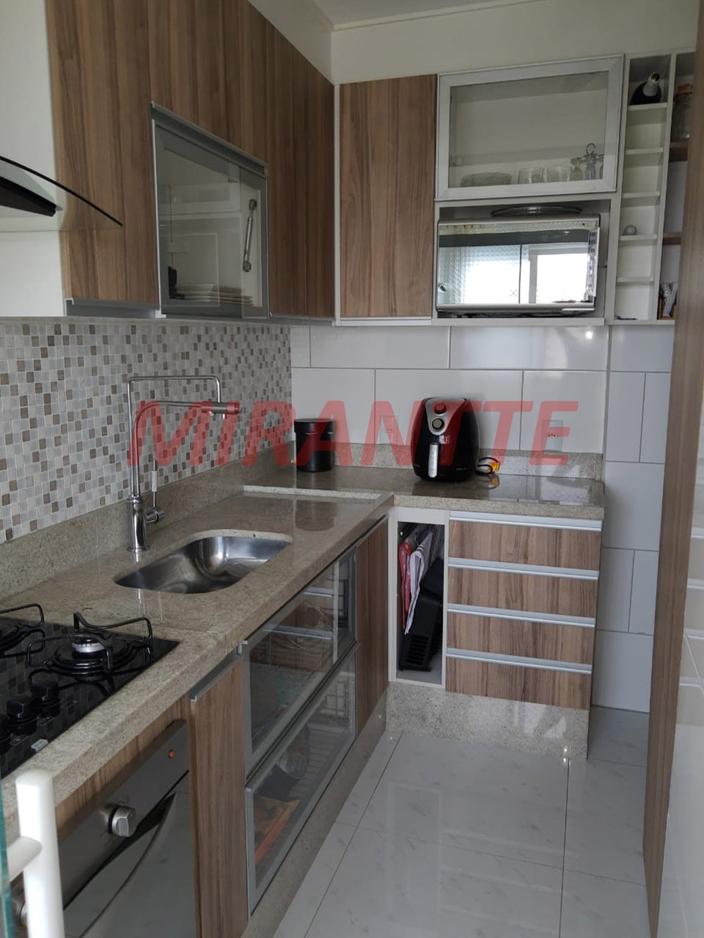 Apartamento de 58m² com 2 quartos em Jardim Flor da Montanha