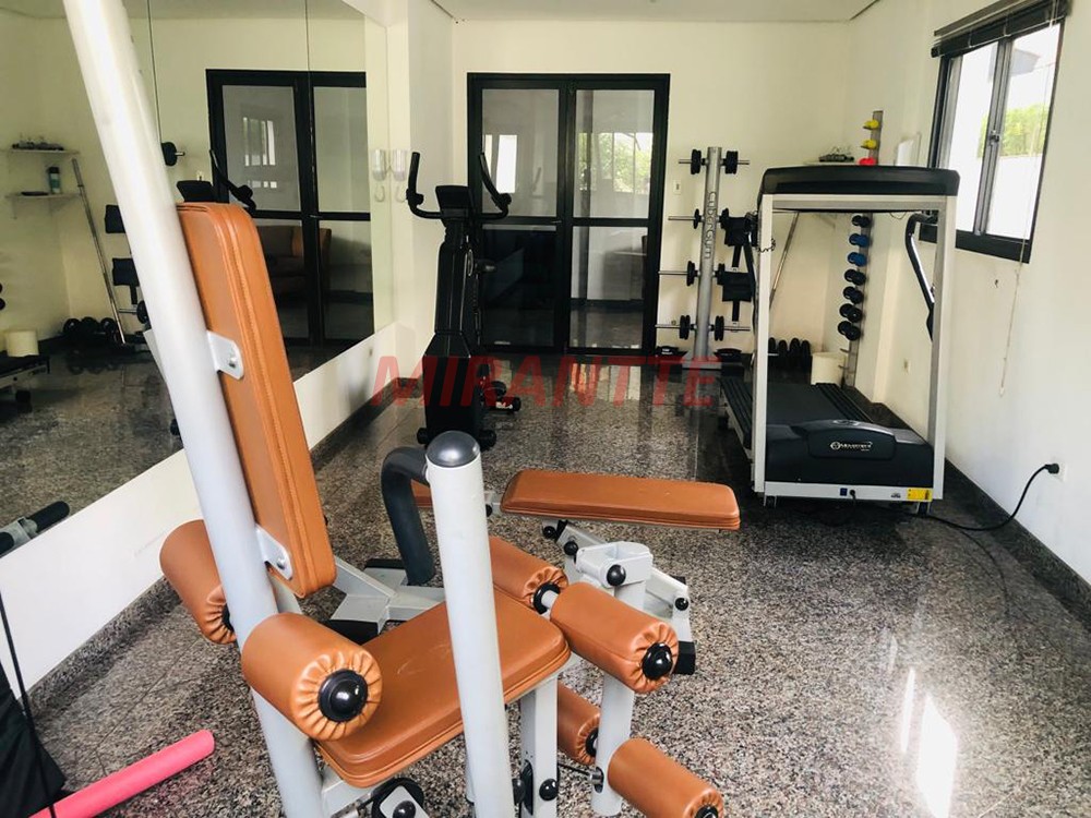 Apartamento de 132m² com 3 quartos em Água Fria