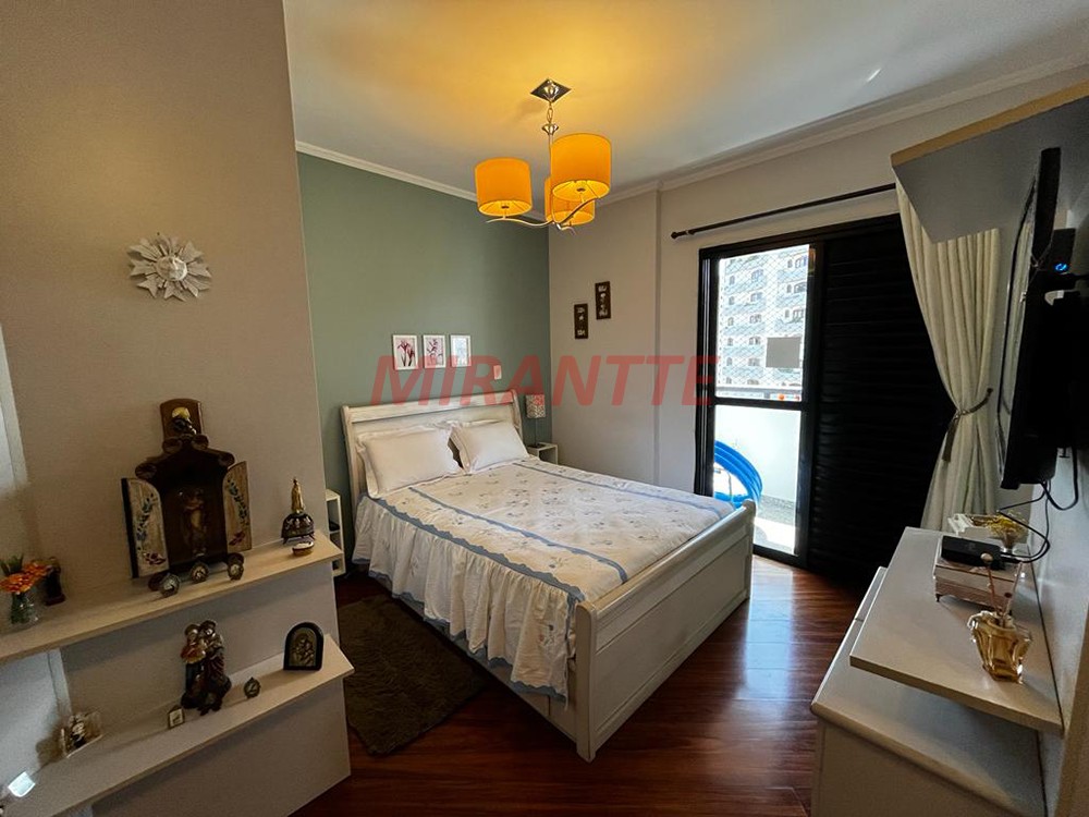 Apartamento de 132m² com 3 quartos em Água Fria