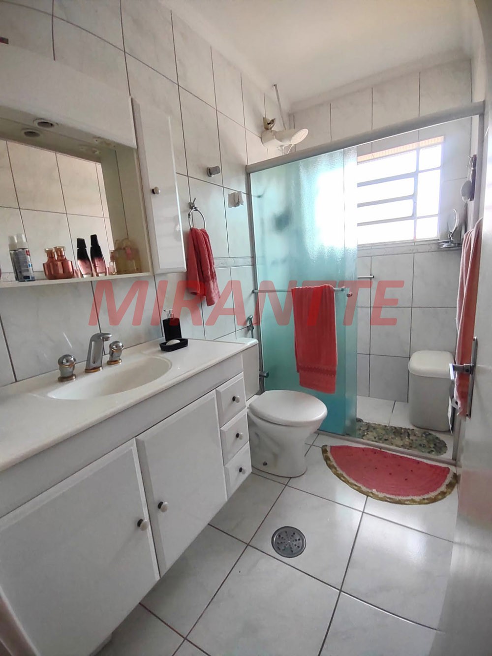 Sobrado de 163m² com 4 quartos em Parada Inglesa