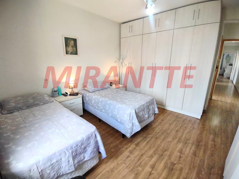 Sobrado de 163m² com 4 quartos em Parada Inglesa