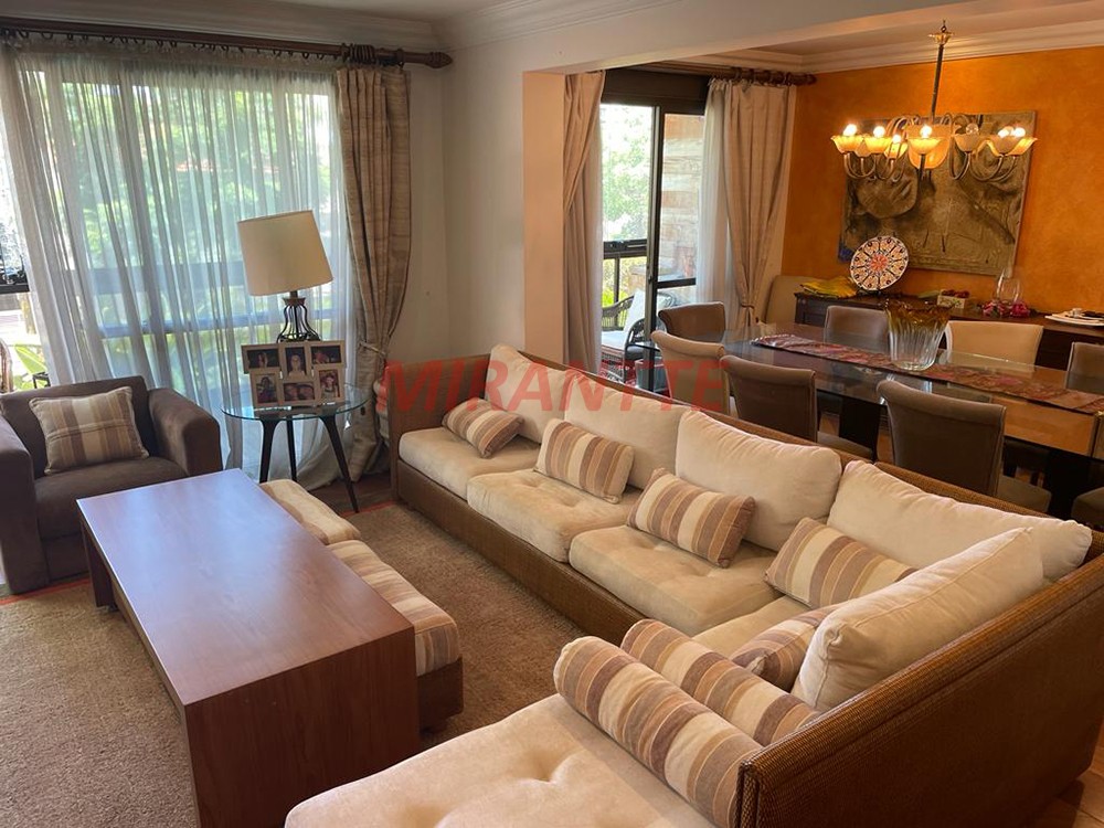 Apartamento de 210m² com 3 quartos em Santana