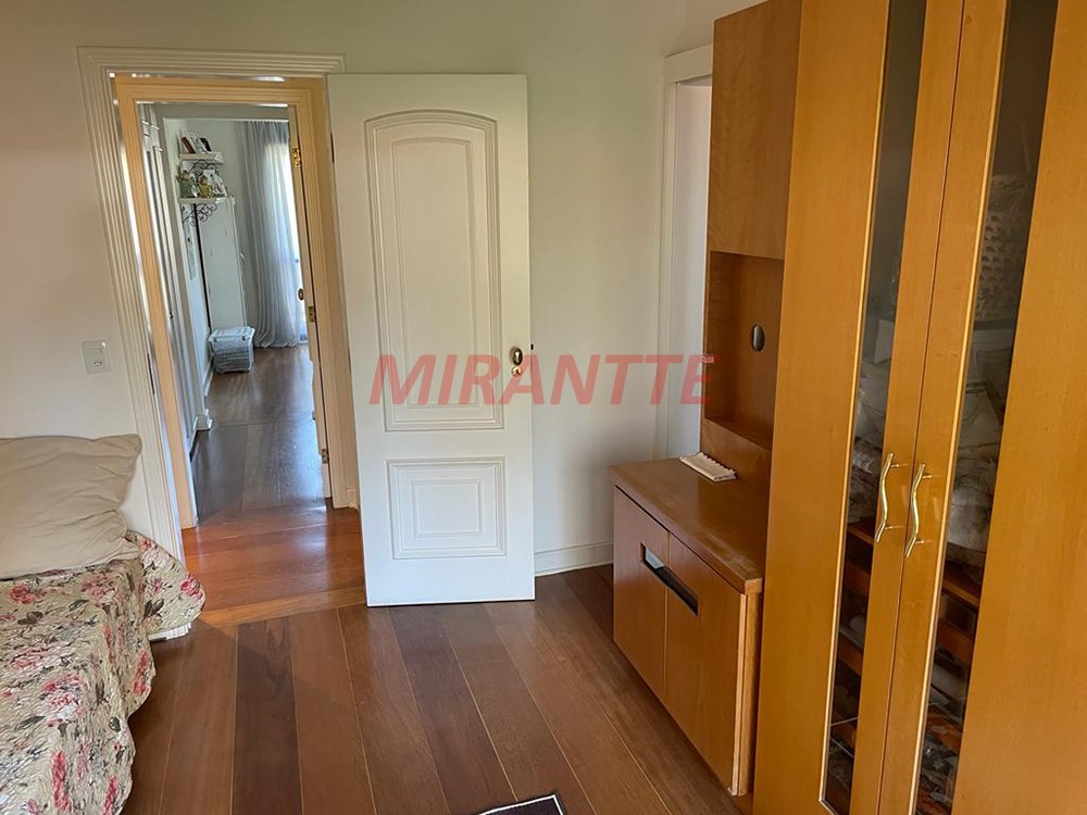 Apartamento de 210m² com 3 quartos em Santana