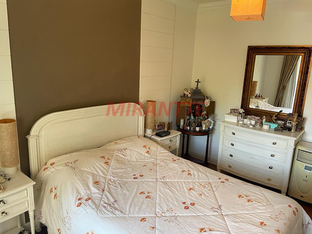 Apartamento de 210m² com 3 quartos em Santana