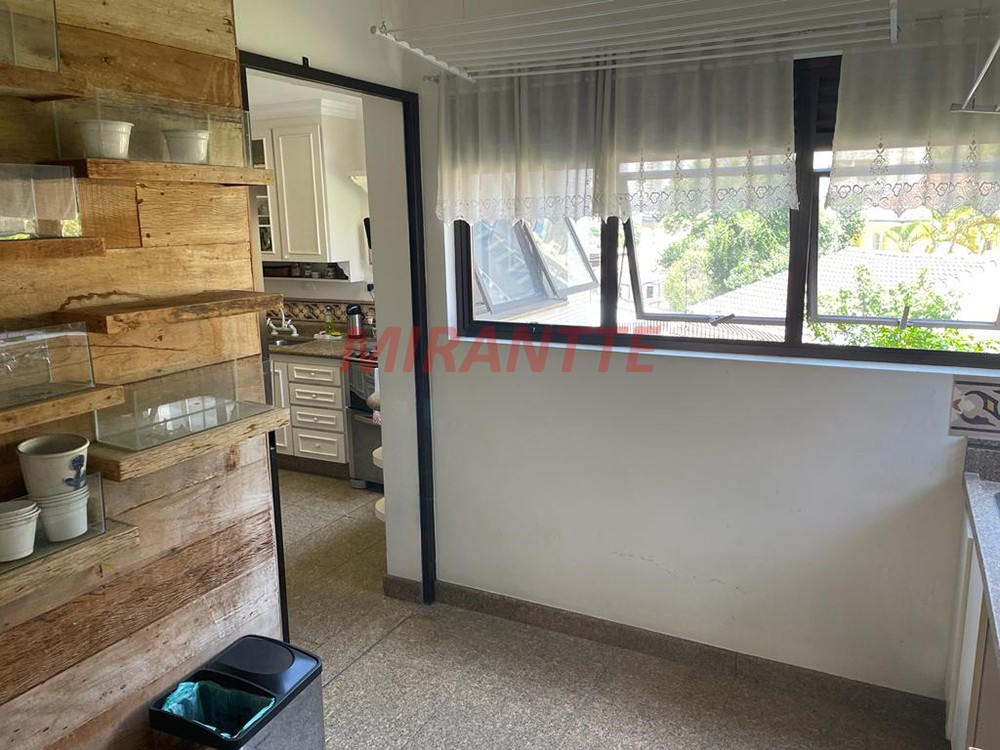 Apartamento de 210m² com 3 quartos em Santana