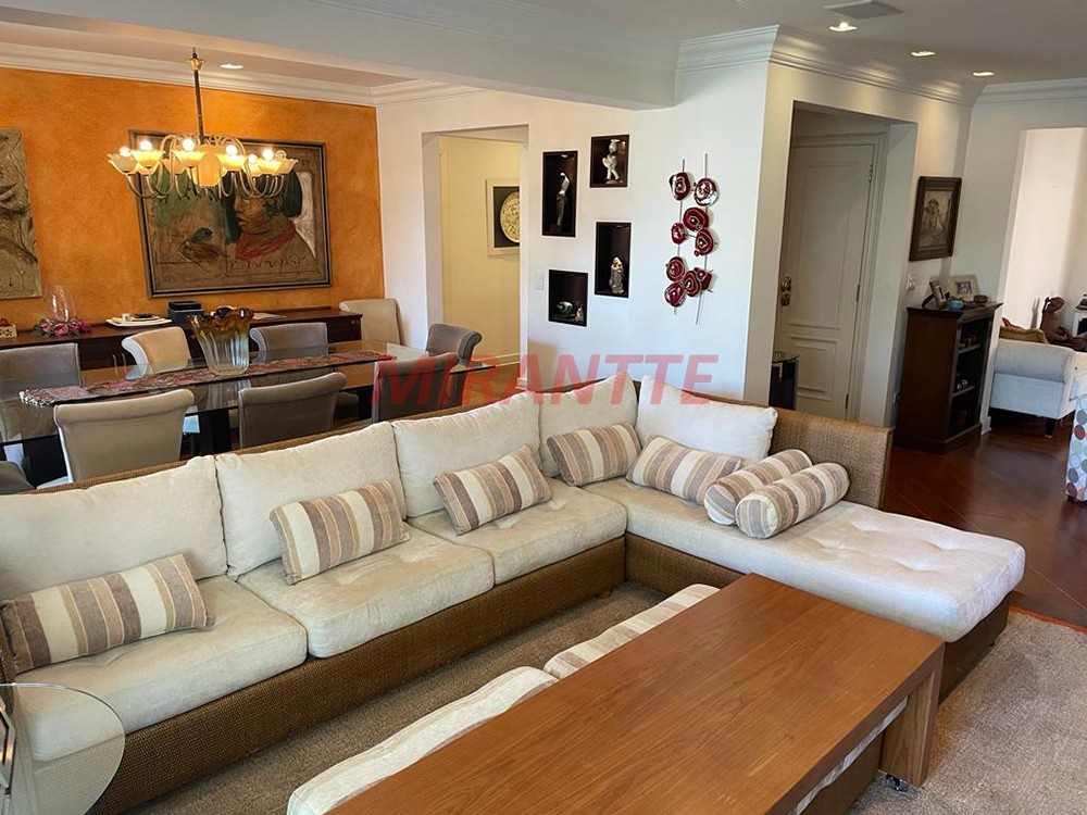 Apartamento de 210m² com 3 quartos em Santana