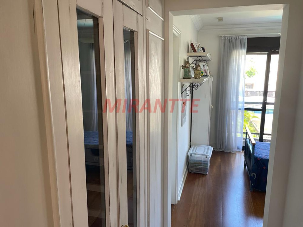 Apartamento de 210m² com 3 quartos em Santana