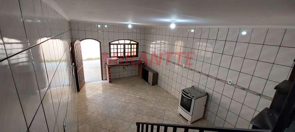 Sobrado de 251m² com 4 quartos em Vila Imaculada