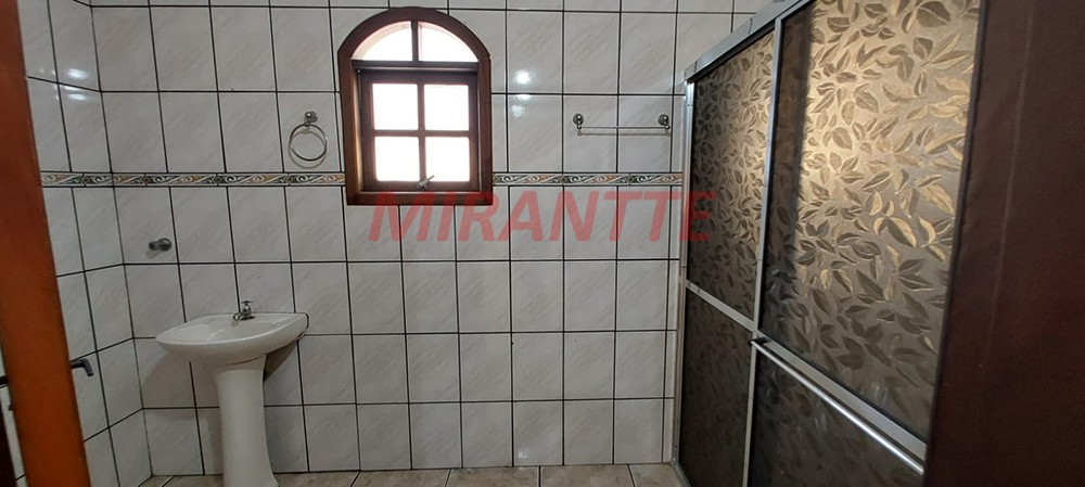 Sobrado de 251m² com 4 quartos em Vila Imaculada