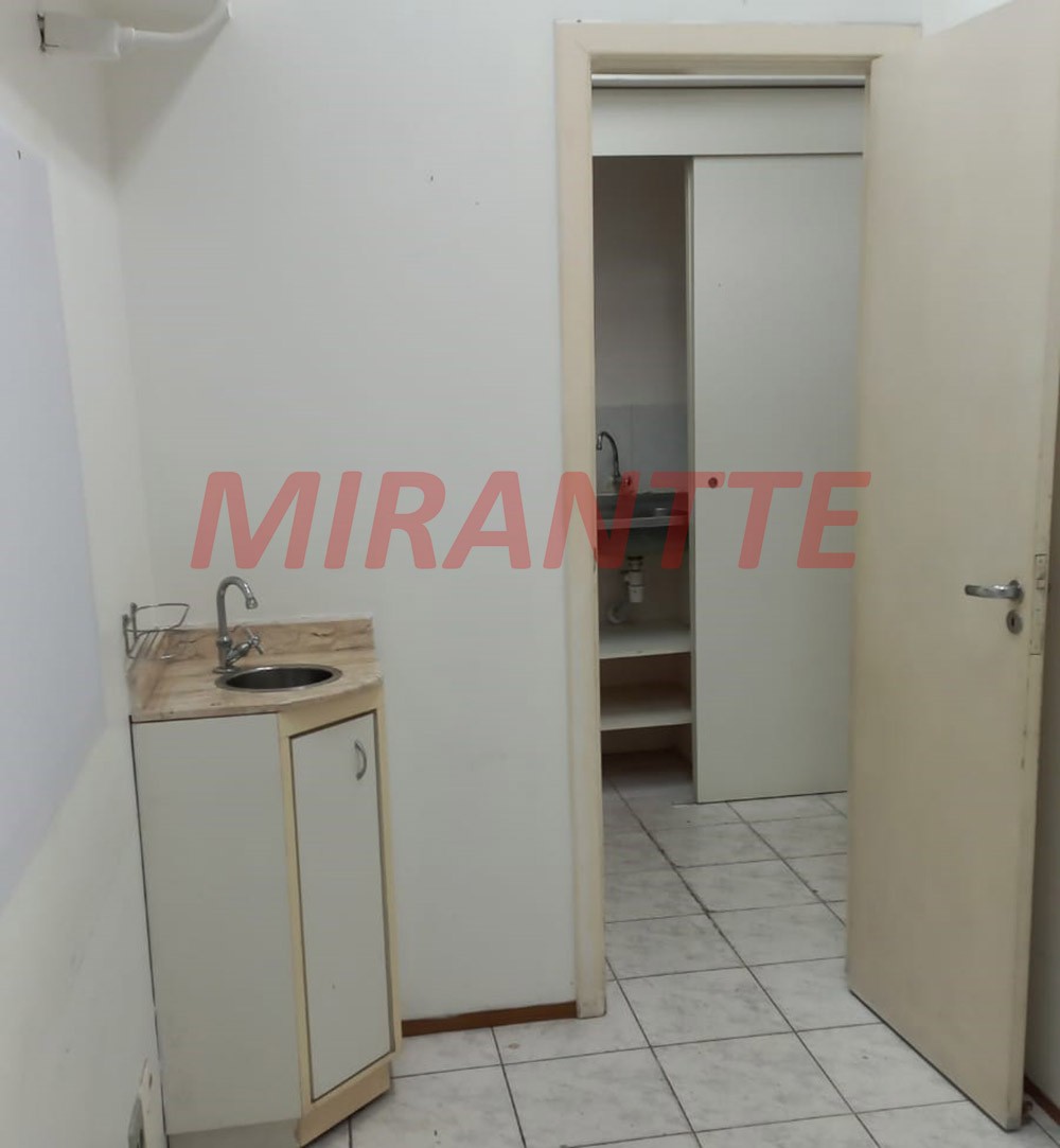 Comercial de 80m² em Santana