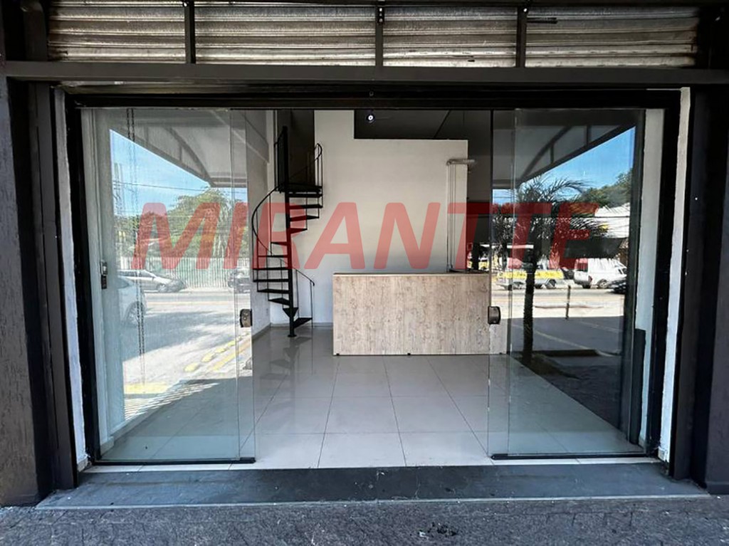 Comercial de 880m² em Horto Florestal